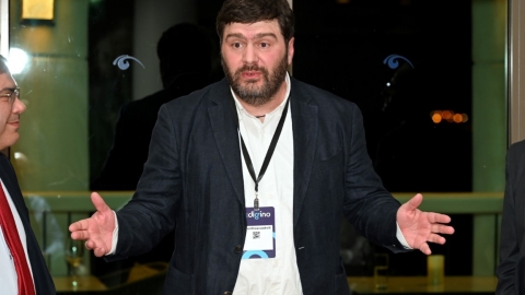 YZE_7450.jpg