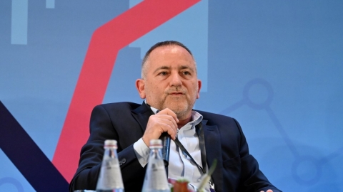 YZE_9087.jpg