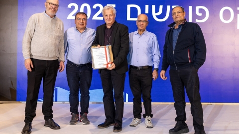 G 24.2 -77.jpg