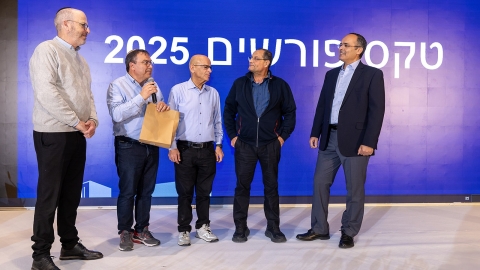 G 24.2 -41.jpg
