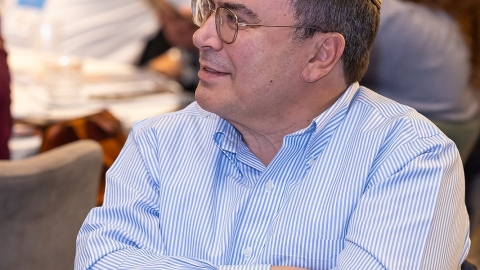G 25.2 -234.jpg