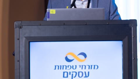 G 25.2 -171.jpg