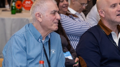 G 25.2 -259.jpg